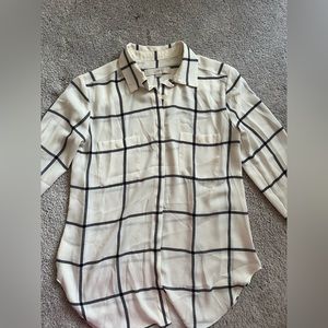 Ann Taylor Loft- White and black checked button down size XS